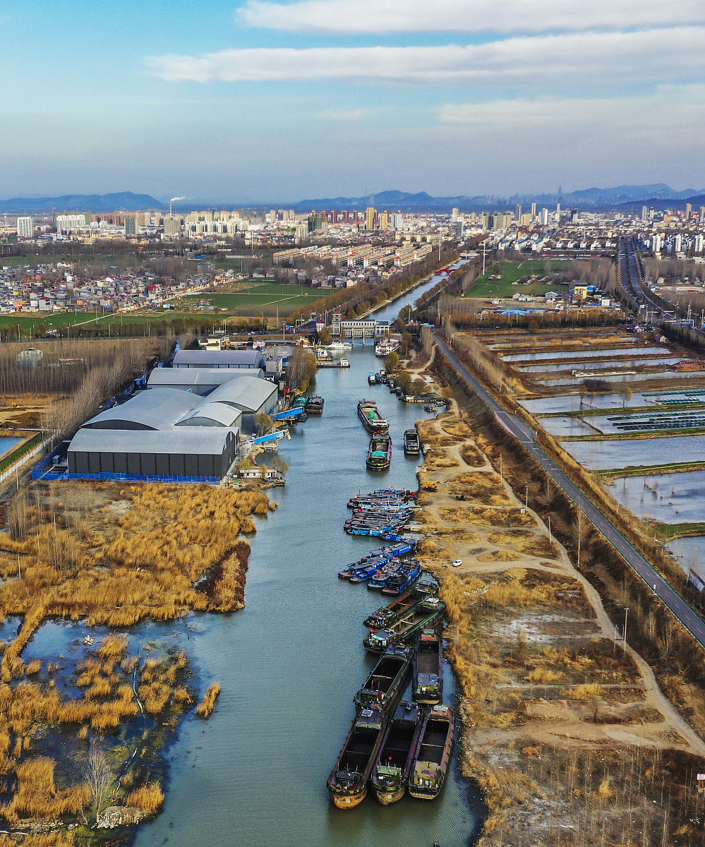 济宁平面广告设计学习指南：从培训机构到自学
