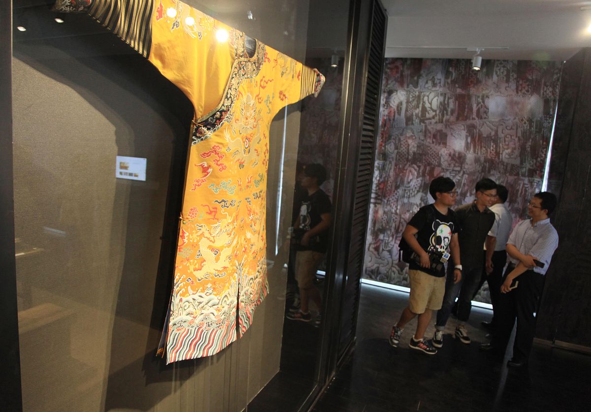 探寻蜀锦之美，感悟文化传承：蜀锦织绣博物馆参观感悟