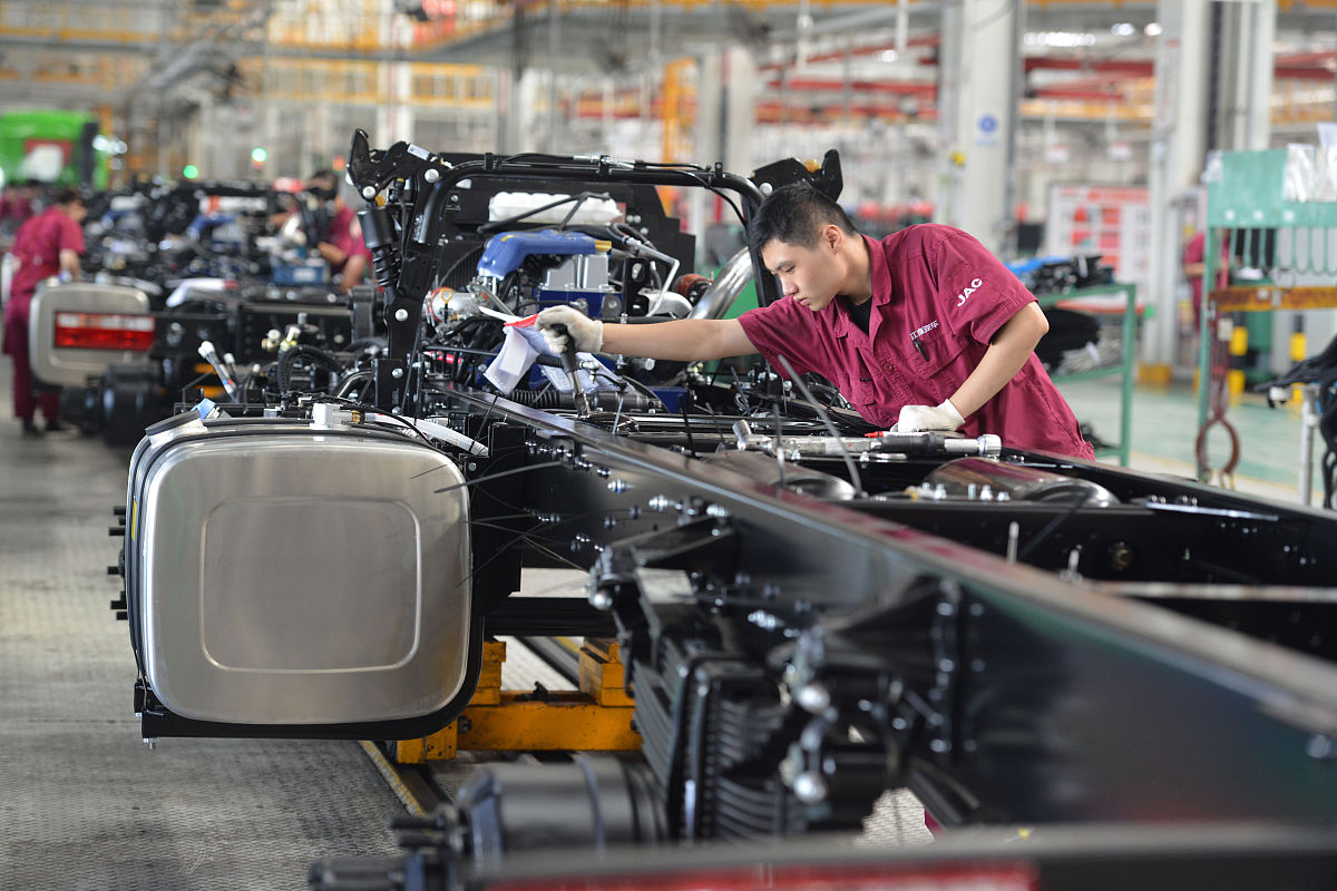 汽车驾驶专业毕业后就业方向：制造、物流、网约车、驾校等