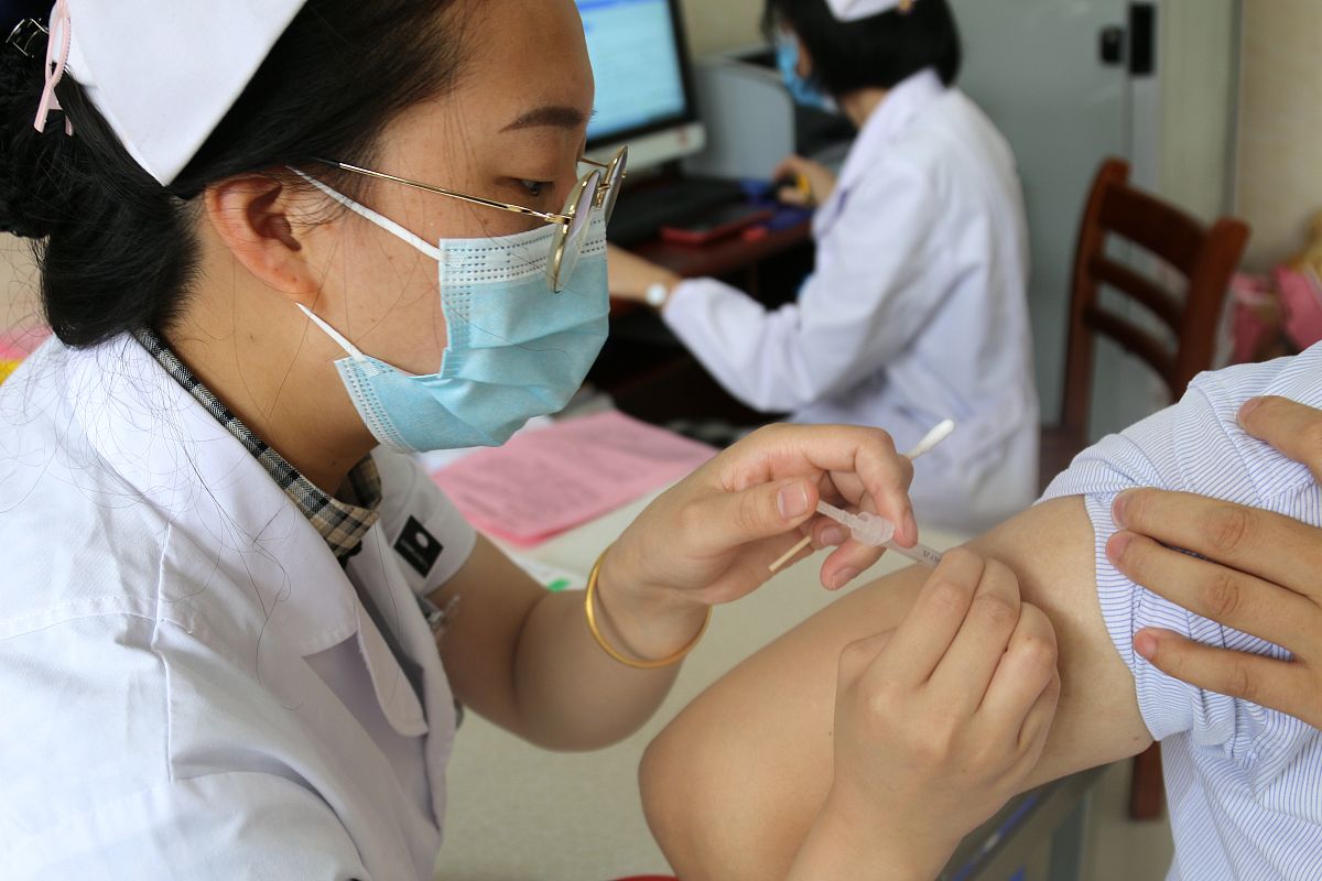 报读贵州省人民医院护士学校难吗？入学条件及考试介绍