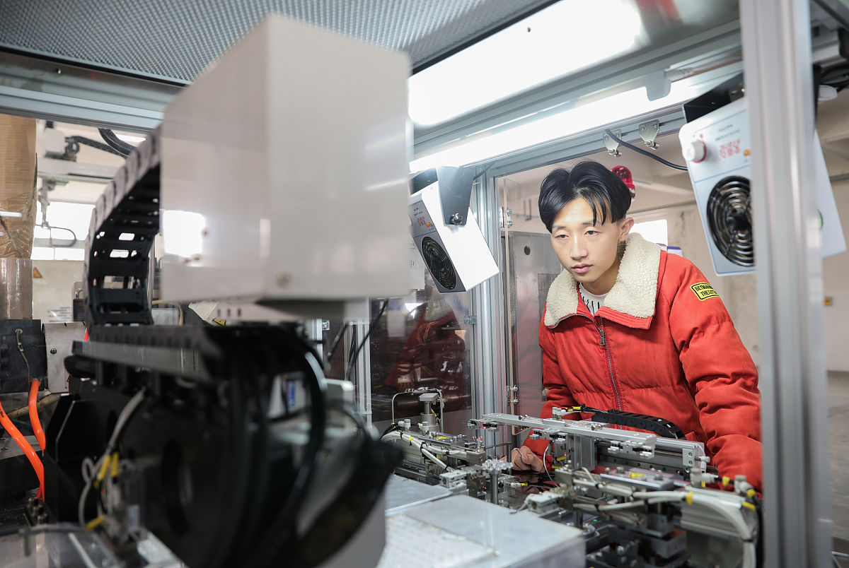 四川高职教育：不再是中专？