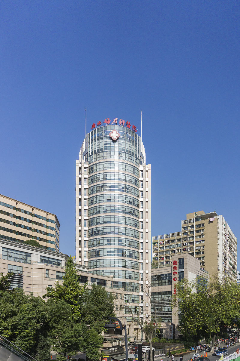 宁波市第二医院帮我用180字详细描述