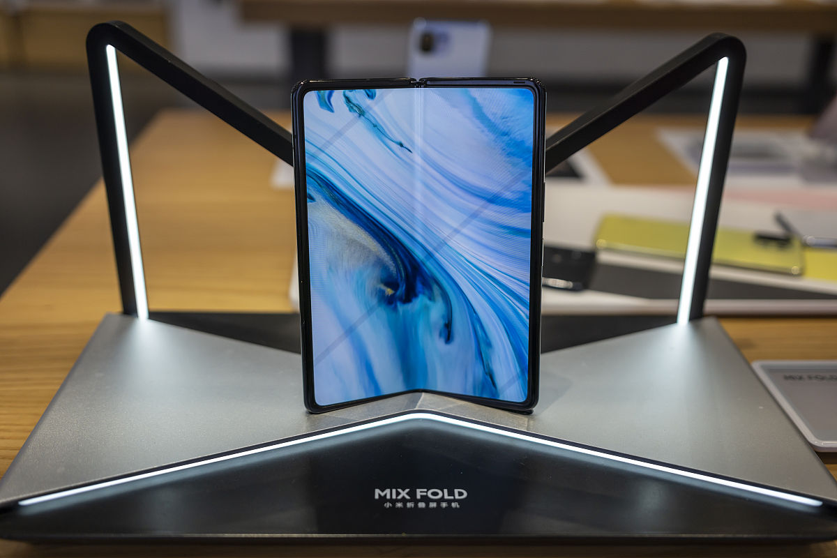 小米13 Ultra 轻薄笔记本电脑 - 4.5K OLED 屏幕，i7-11370H 处理器