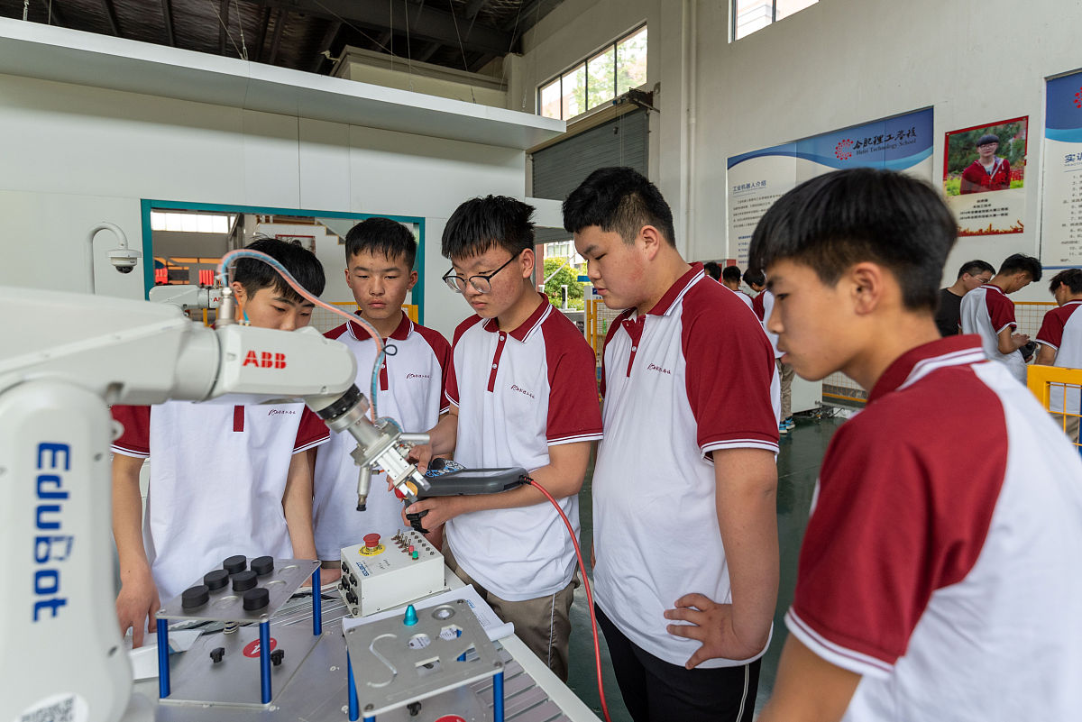 工业机器人码垛编程上下料程序