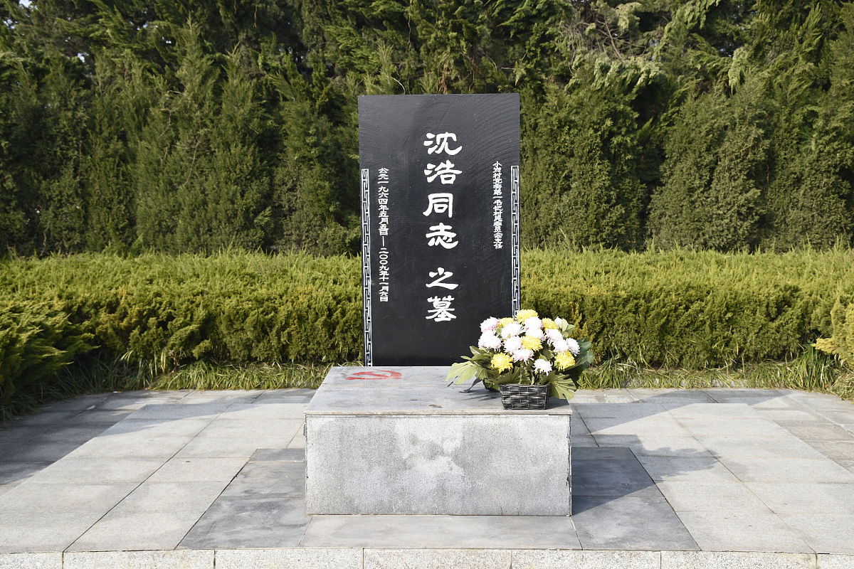 异姓兄弟对同一母亲墓碑称异姓兄弟为母立墓碑怎么写碑用250字帮我描述