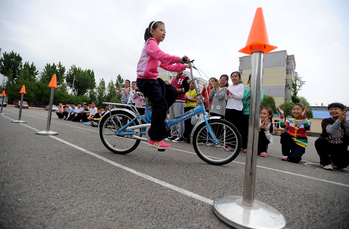 暑期安全出行，注意交通安全！