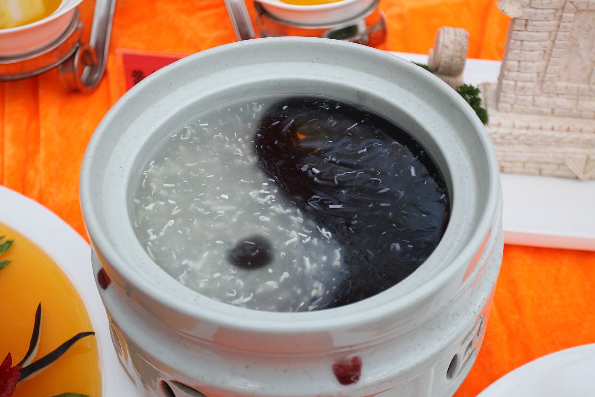 山东夏日：海滩、山岳、美食，尽享美好时光