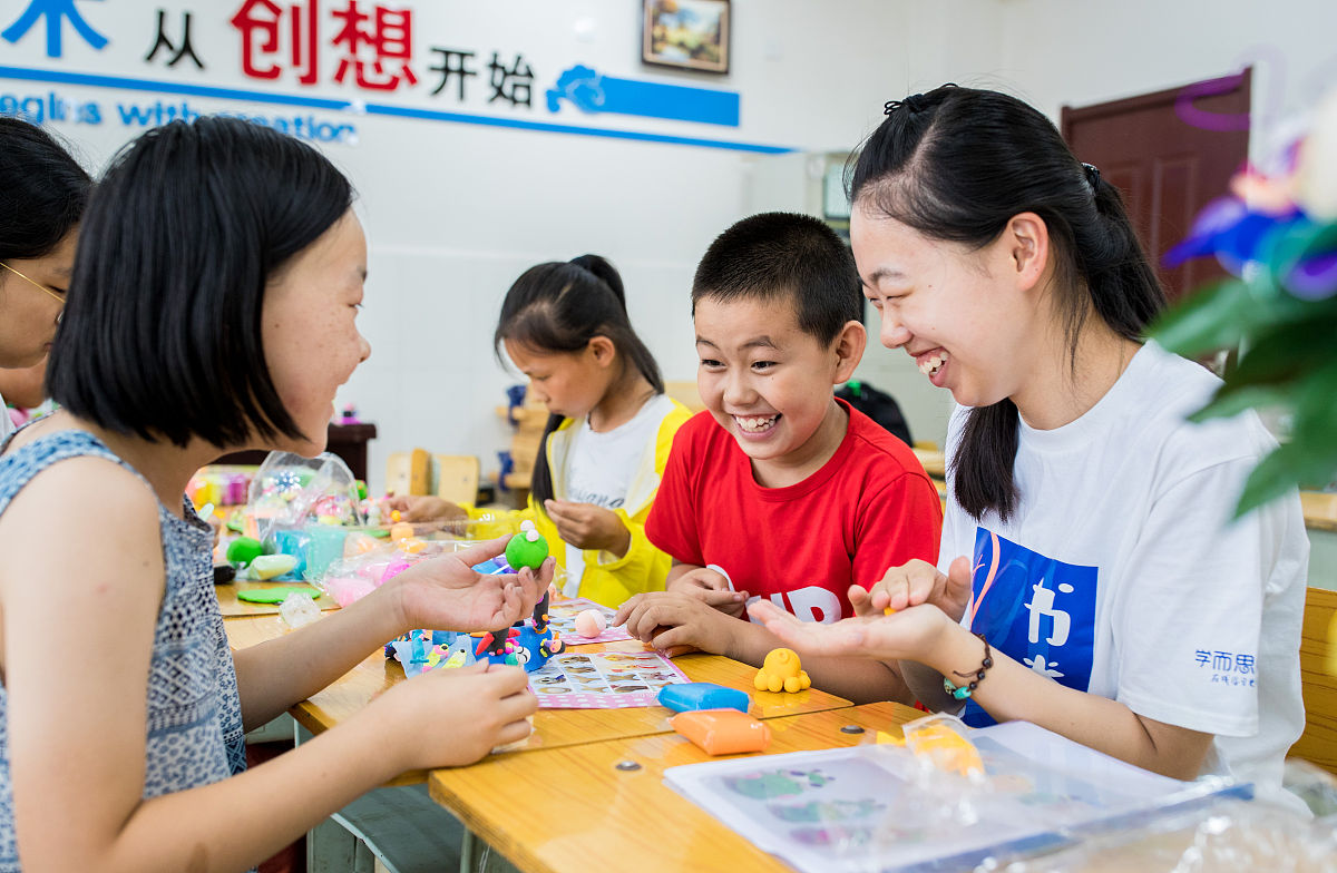 云南省民族中等专业学校办学层次：传承民族文化，培养专业人才