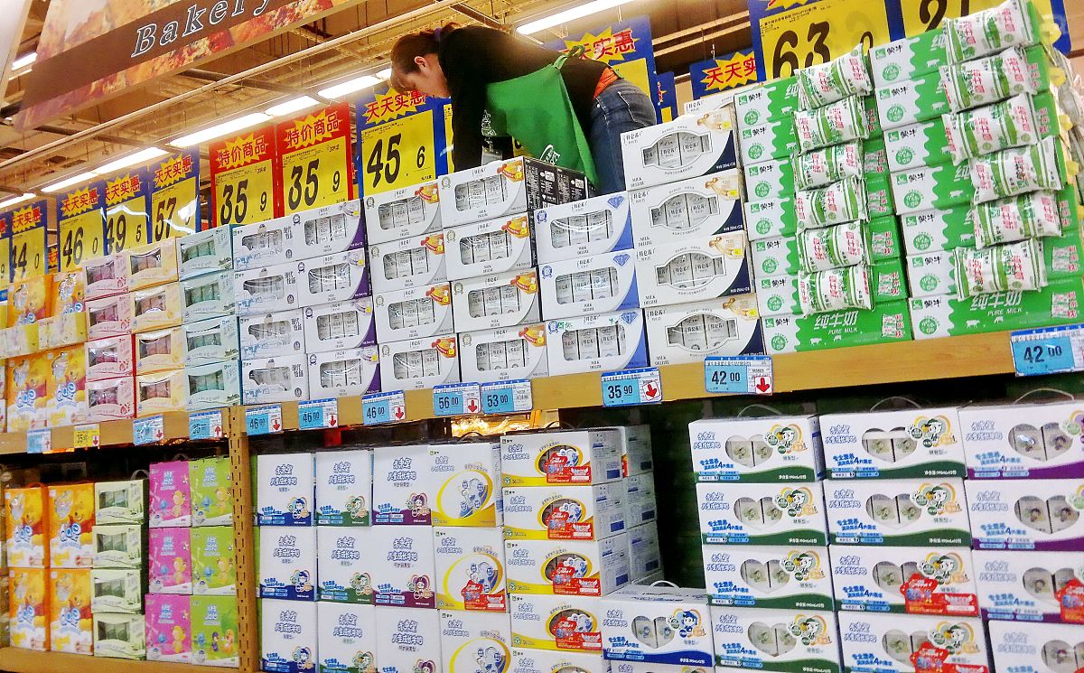 逛超市发现5元以下的酸奶产品越来越少