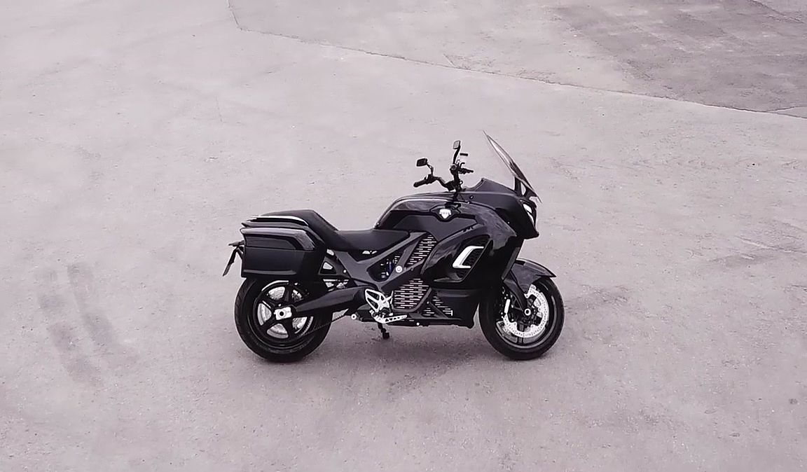 我需要写一份工业软件企业的《企业项目研究开发管理制度》。