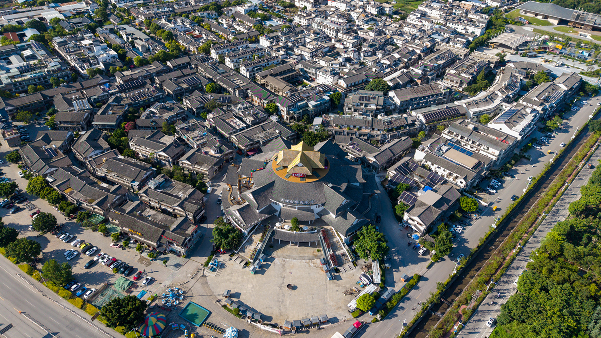 写一篇诸葛八卦村的文章