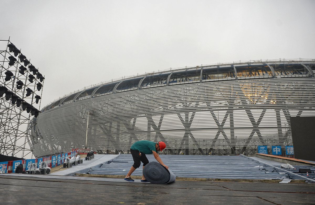 报读成都希望职校护理专业学费多少钱一年2021年护理专业收费标准：；