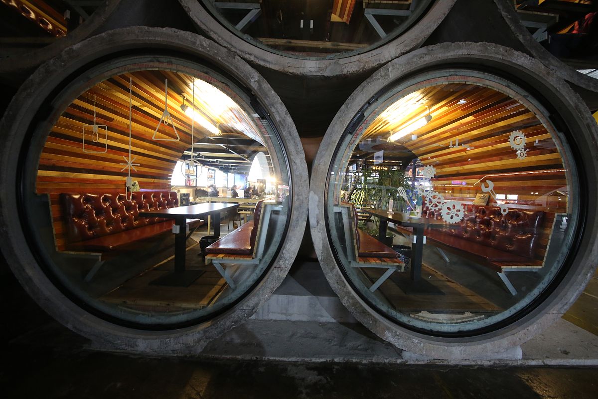 重庆轻工业学校是民办学校，管理模式值得探讨