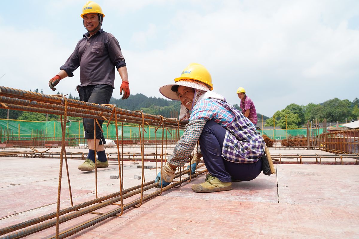 怀化市大鑫艺术学校是公办还是民办？招生专业及计划