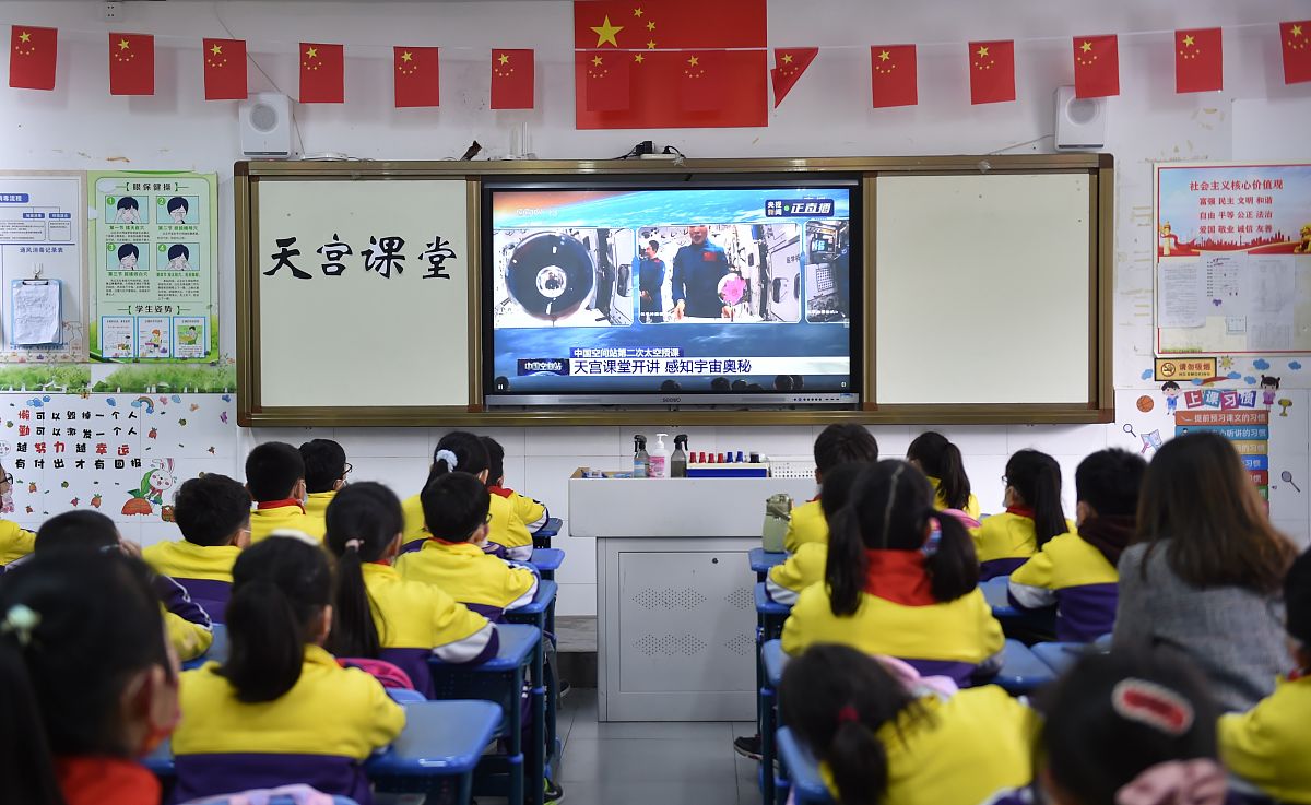 合理创设课堂情景