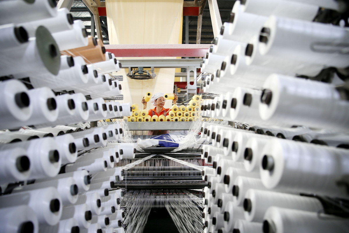 湖州优势产业：纺织、皮革、新能源、电子信息等