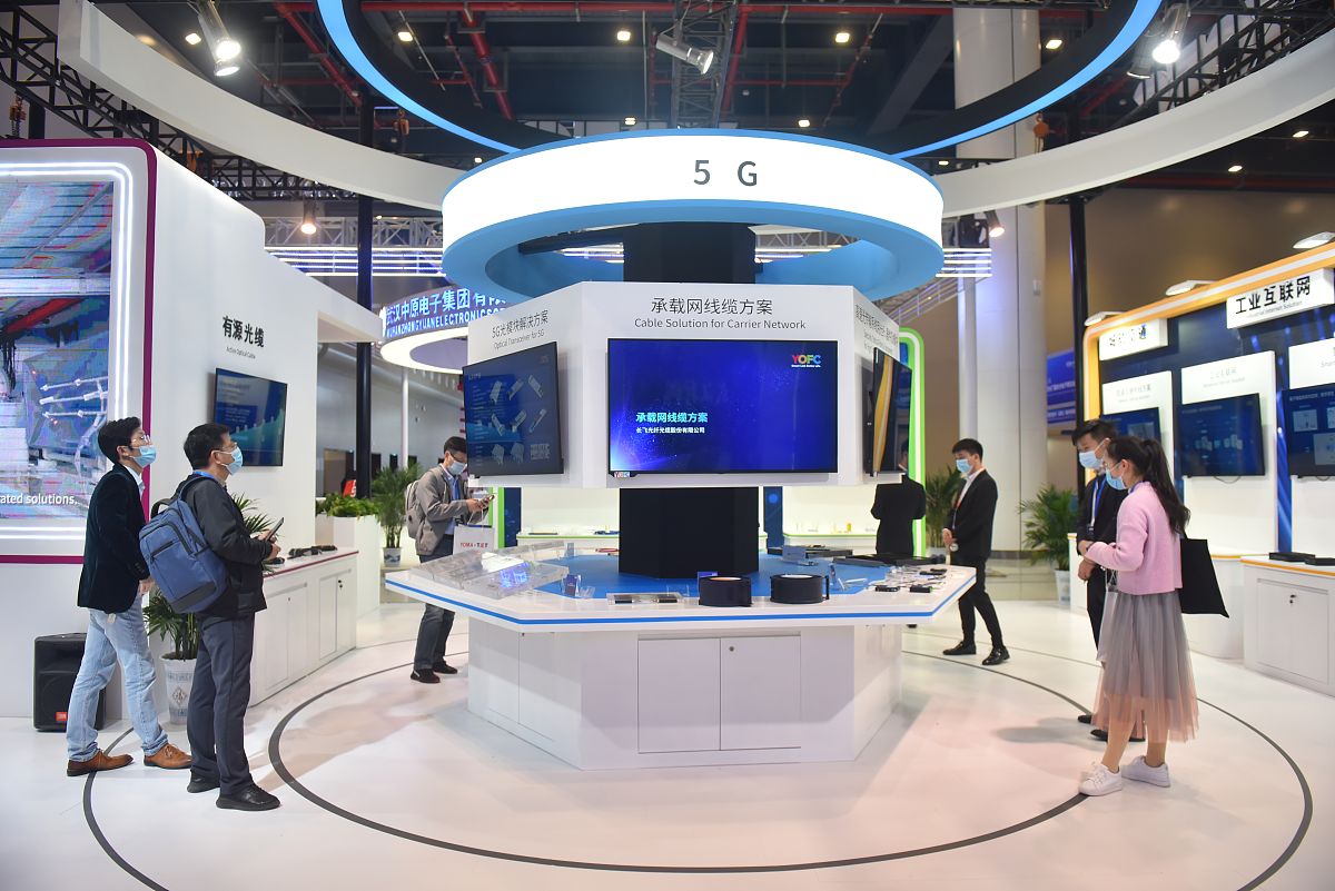 我是一名初三学生请你1000字左右的科技特长生自主招生推荐信我的个人情况是：物理成绩很优秀平时经常参加科创比赛获得全国一等奖。