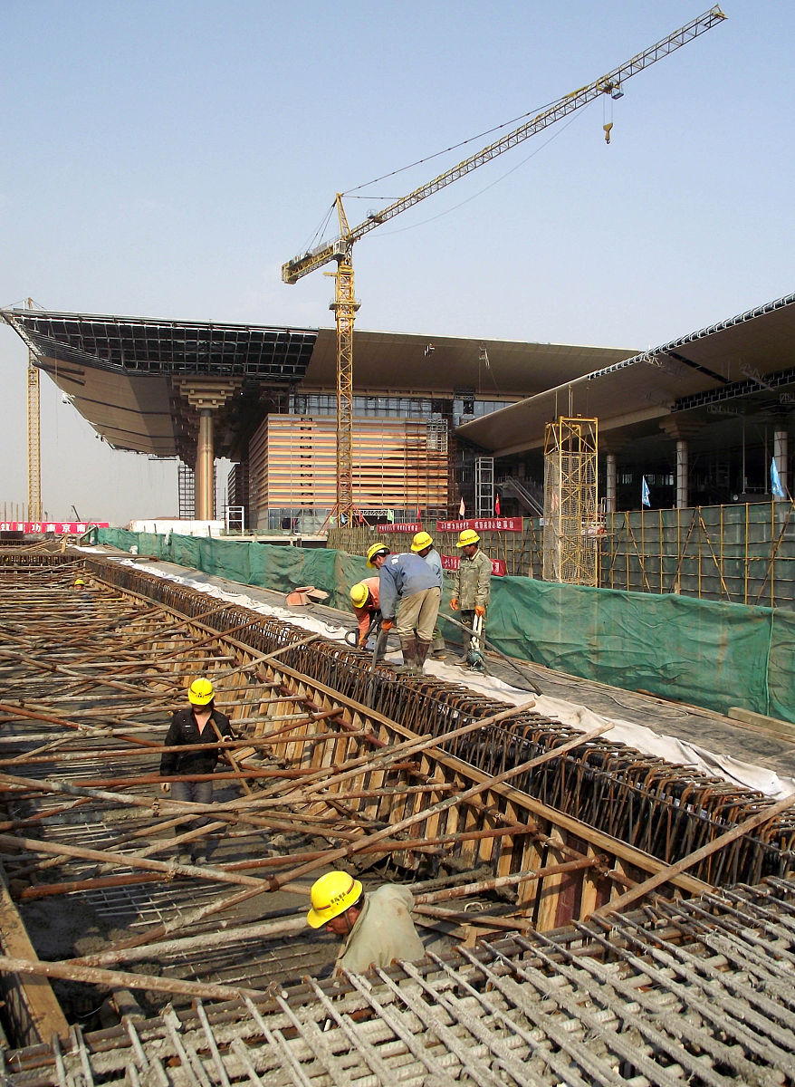 成都市高铁学校是否包分配？