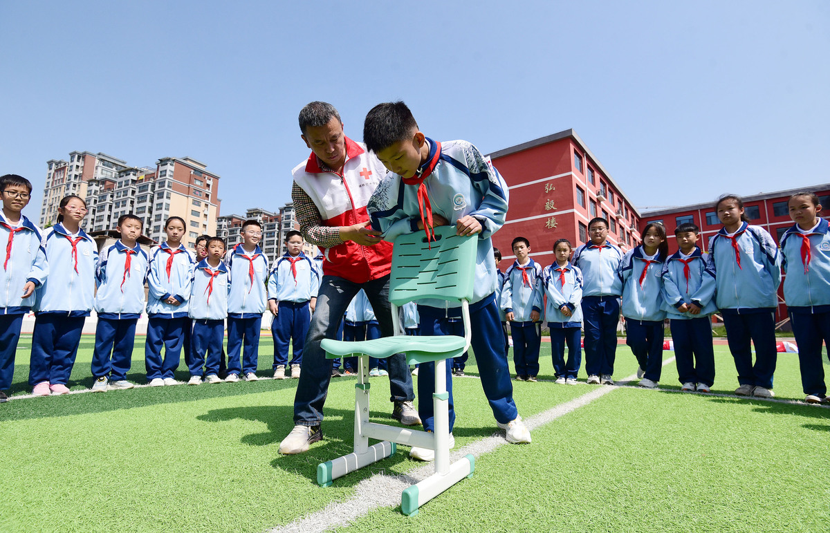 2023年5月8日,河北省邯郸市,在峰峰矿区滏北小学内,会