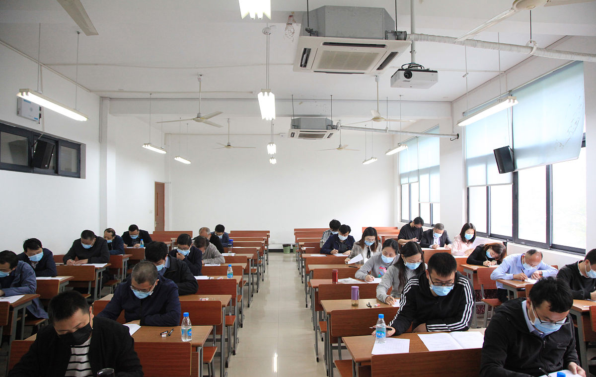 四川省崇州市职业中专学校计算机应用专业