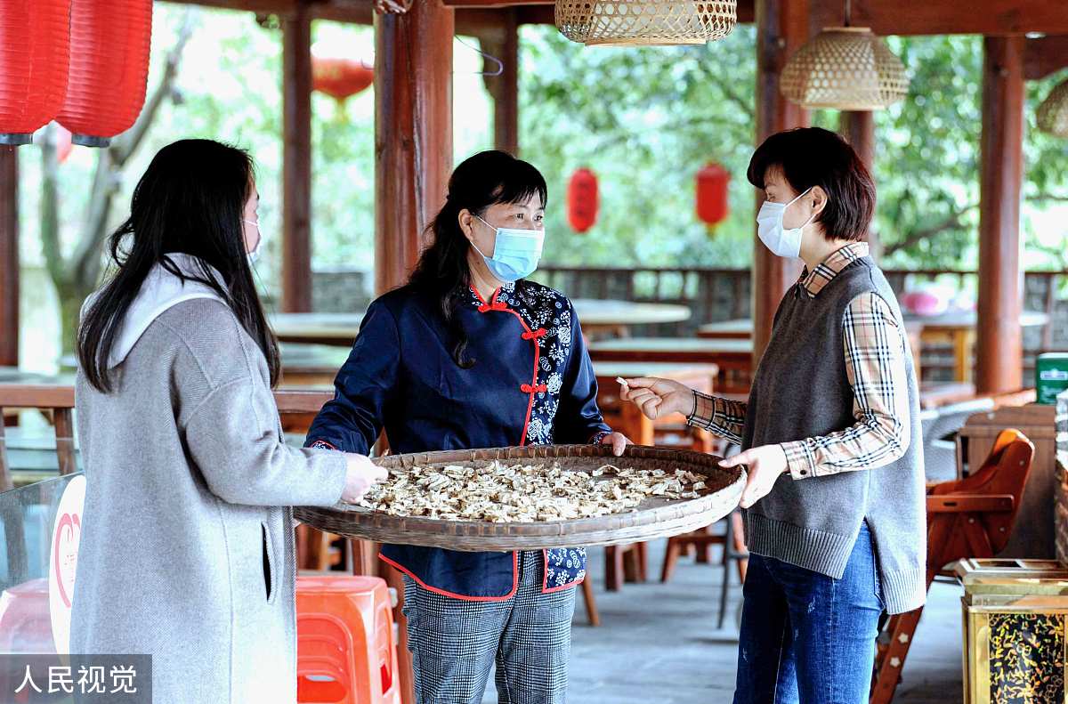 安慰鼓励：抱抱，别难过，一切都会好起来！