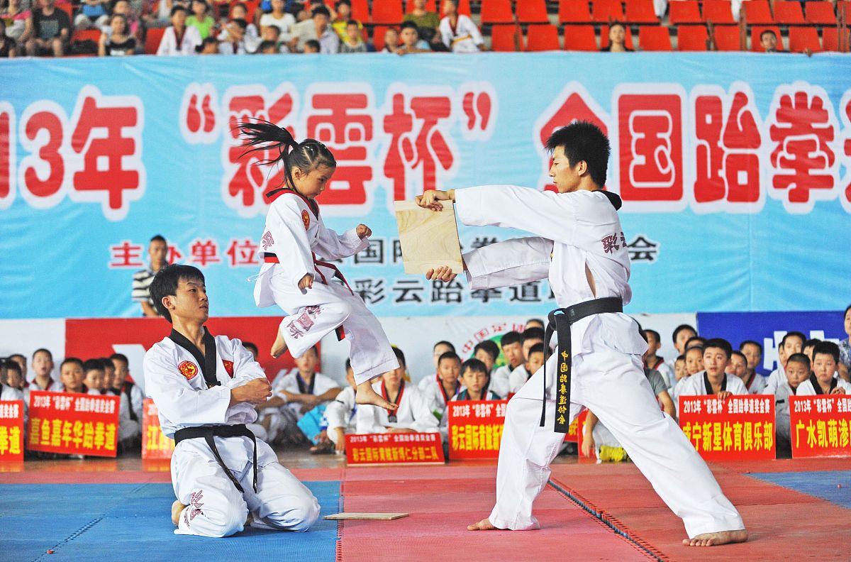 培养文武双全的人才钦州文武学校招生啦！