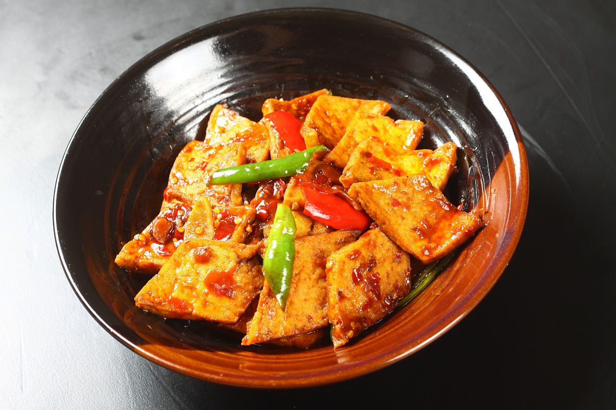 请帮我写1篇650字的博客文章主题是：麻辣豆腐的制作方法