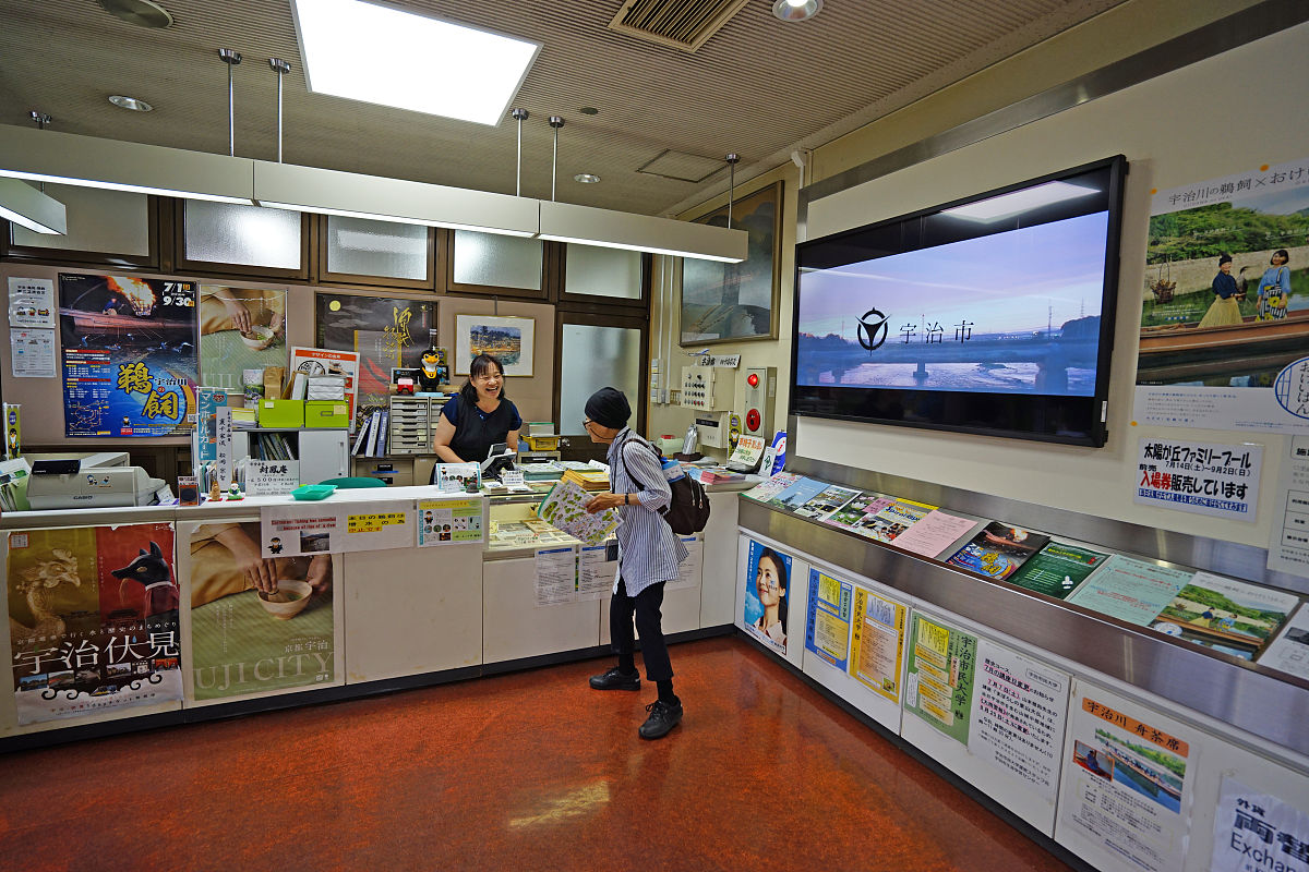 安龙县中等职业学校2023年中职招生专业 - 机电、旅游、建筑、计算机等