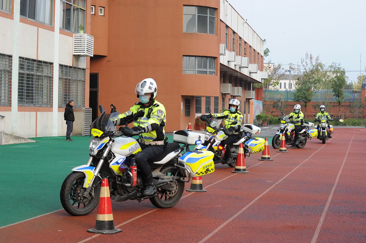 请模拟学习辅导会的场景写一个主持词的结束语