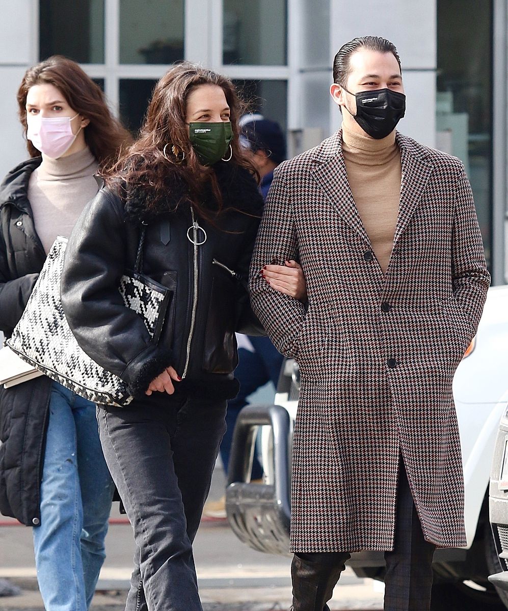 嫂子二阳了我应该怎么向她表达关心怎么问候她