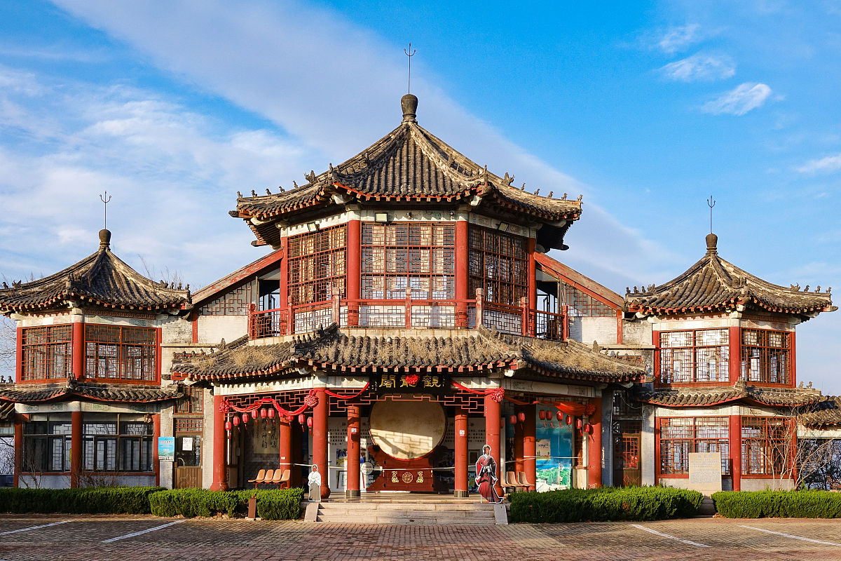 青岛旅游学校怎么样？全面分析优缺点及发展前景