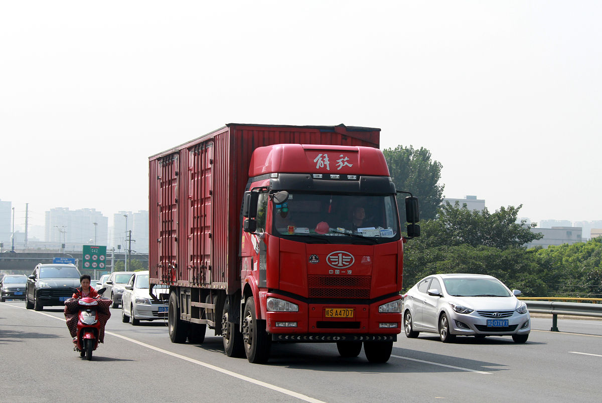 45米货车下长破挂低挡到至发动机熄火怎么办