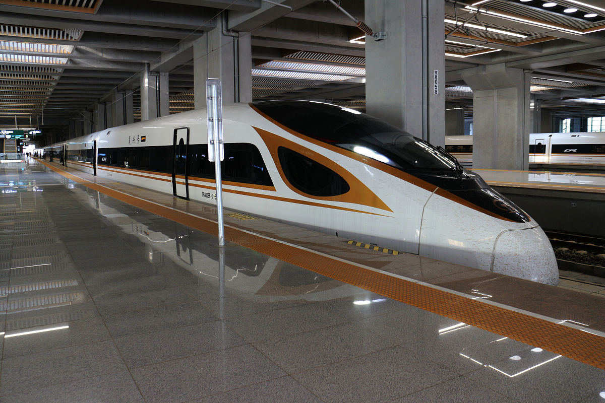 北京朝阳站下车去鸟巢路线指南：出口、步行和公交选择