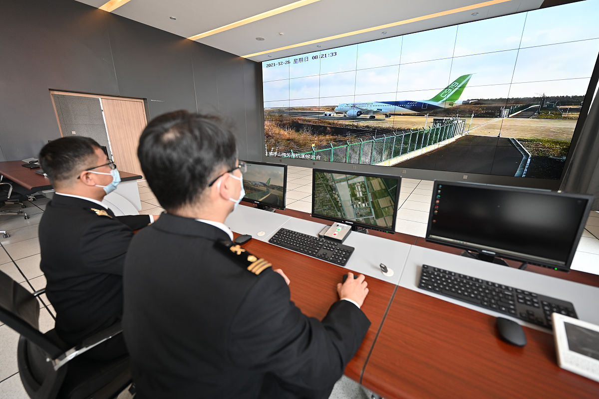 海关对某堆场的102000辆出口电动汽车进行抽样监管要求抽样推断的可靠程度要达到90抽样推断的极限误差不能超过11辆。已知抽取该批汽车的标准差为18辆。求应抽取多少汽车作为样本 写出分析报告。