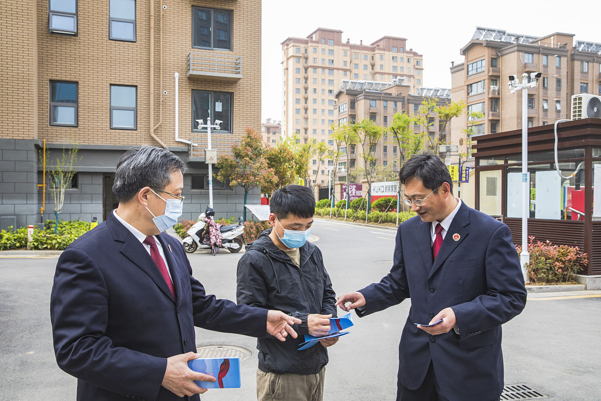 浙江物业证书怎么报考？证书需要多少费用？写一篇500字搜狐头条爆款 不用重复之前的内容