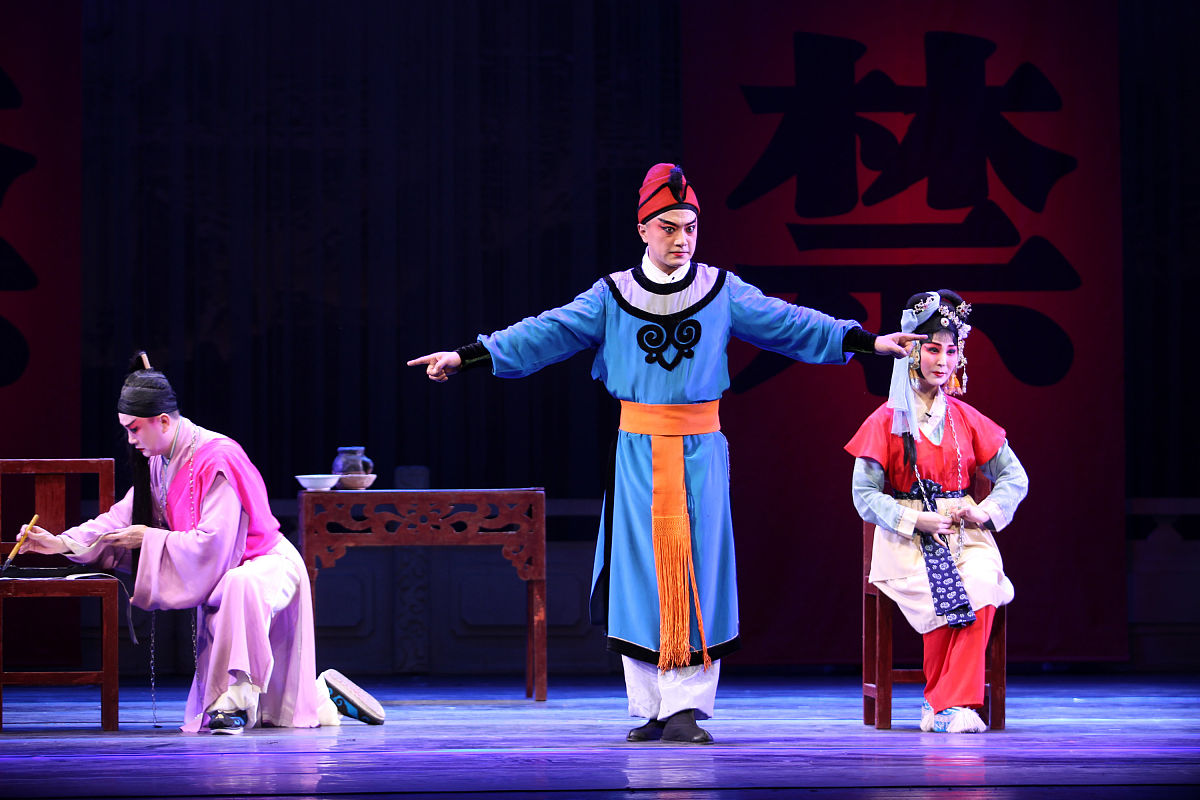 对上面进行专业化的扩写