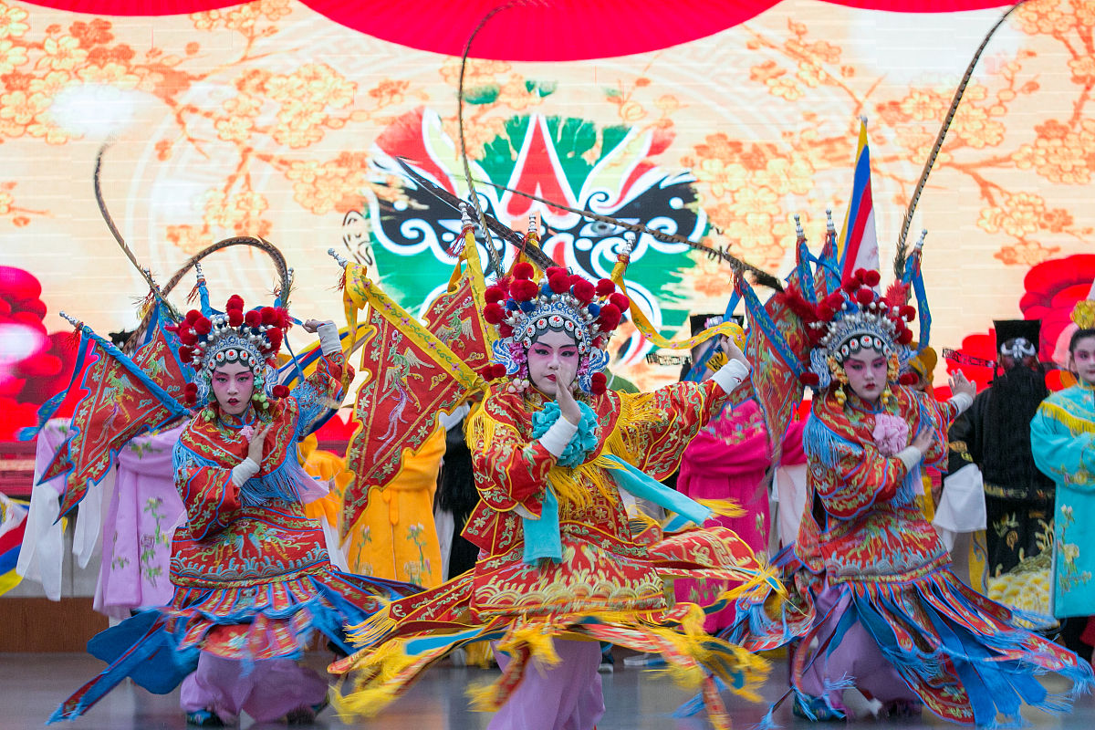 辽宁省营口市戏曲学校是公办还是民办？