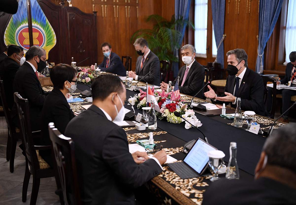 澄清误区：刘慈欣《光荣与梦想》并非描写美西亚冲突