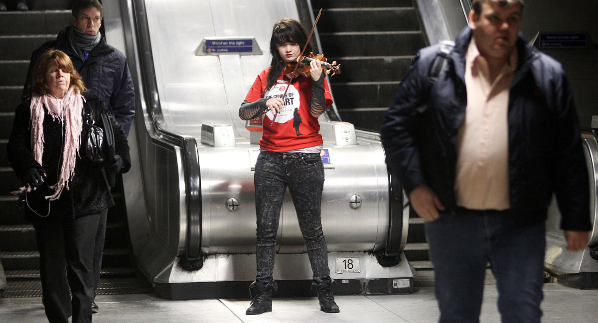 周杰伦《枫》歌词 - 秋天思念的旋律