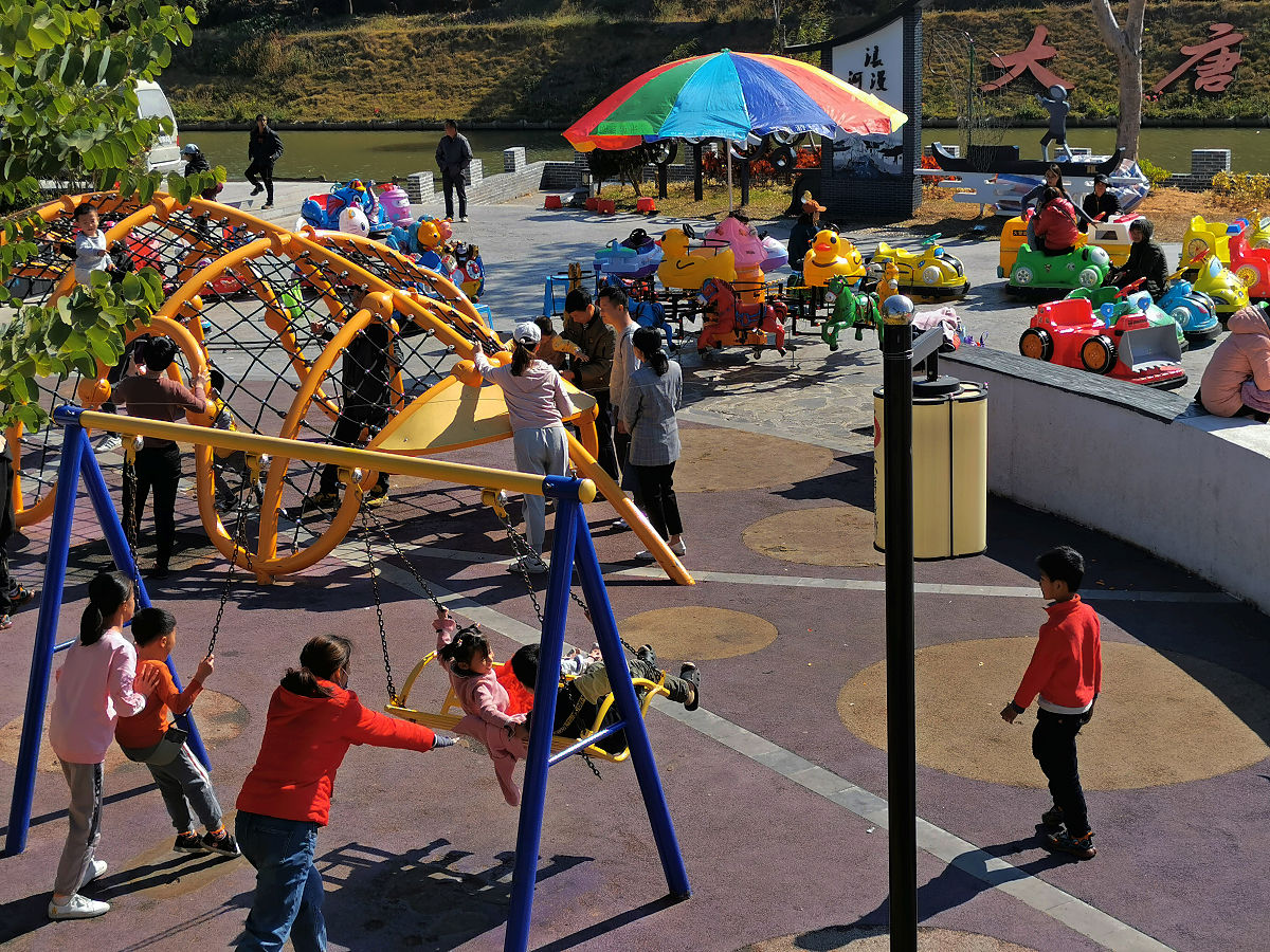 警惕！儿童乐园潜在陷阱，保障孩子安全不容忽视