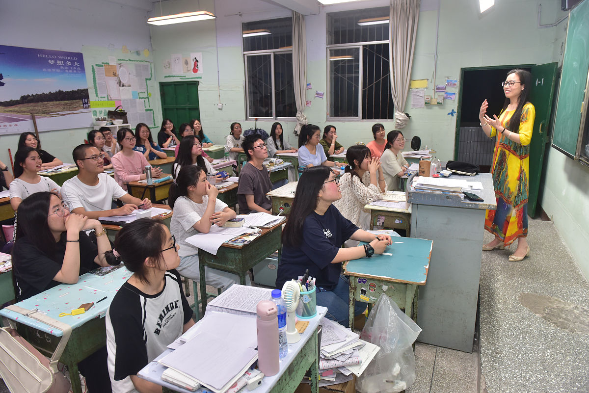 四川宣汉中学 - 办学条件优越 成果斐然 社团文化丰富