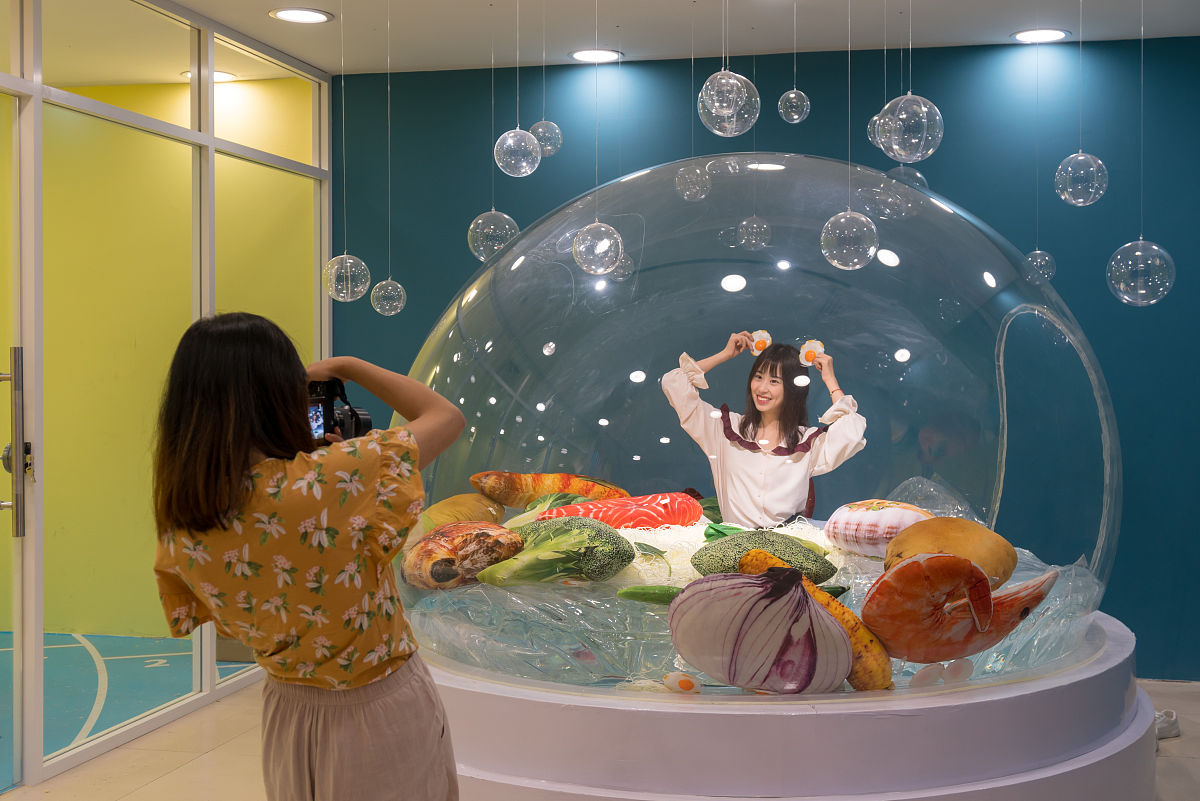 2019年5月31日,上海,"孤独的泡面"展2.0版本31日起登陆南京东路永安百