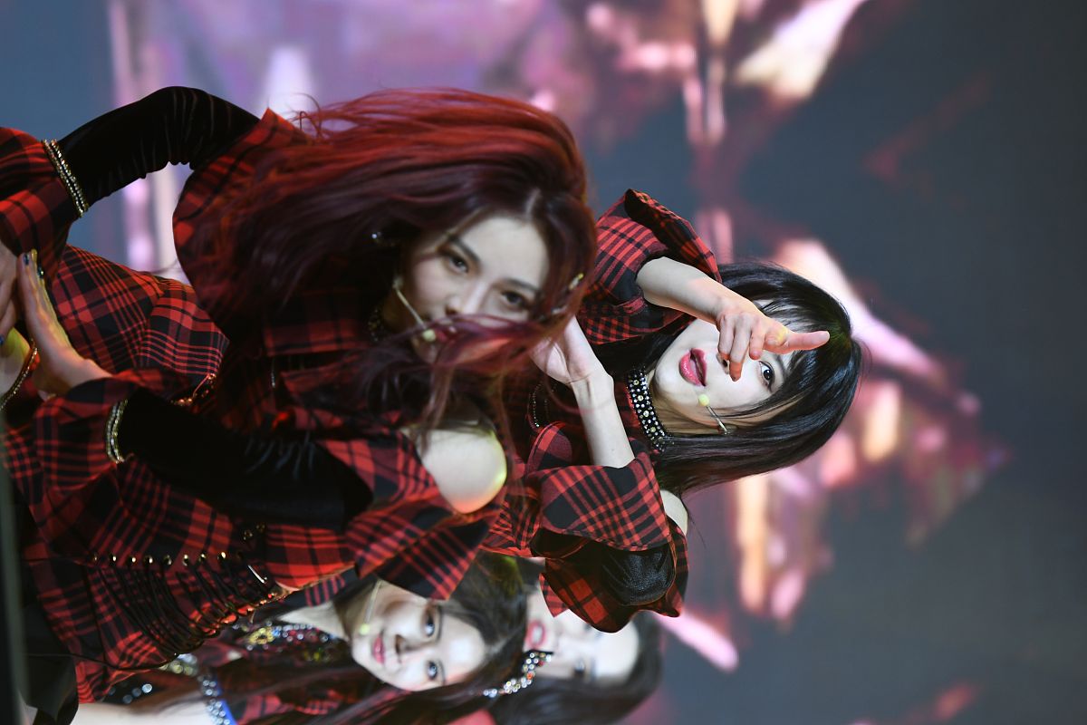 2020年12月24日,上海,明星现身ms上汽r汽车迎新演唱会 ,snh48
