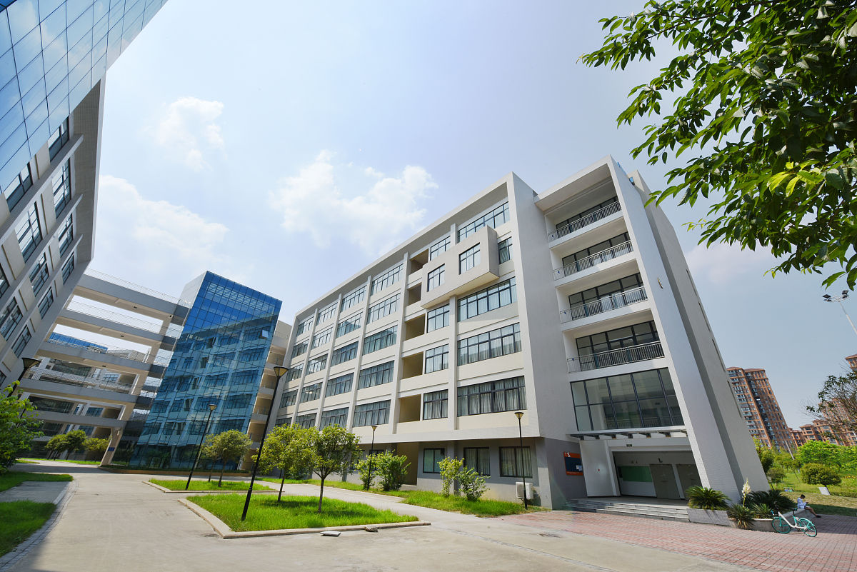 德阳应用技术职业学校怎么样？评价及职业教育探讨