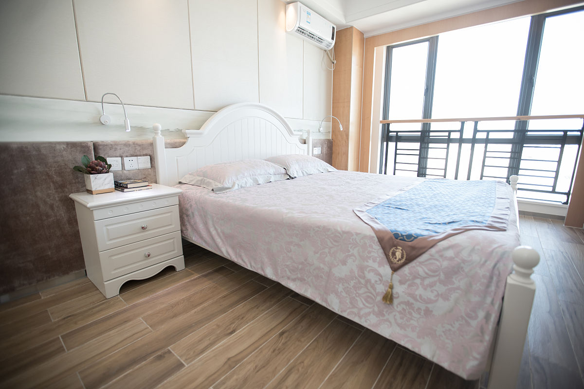 帮我写一份海景房的房屋出租信息