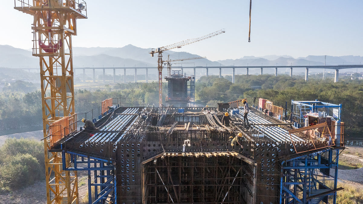 贵阳高铁学校学生就业率高