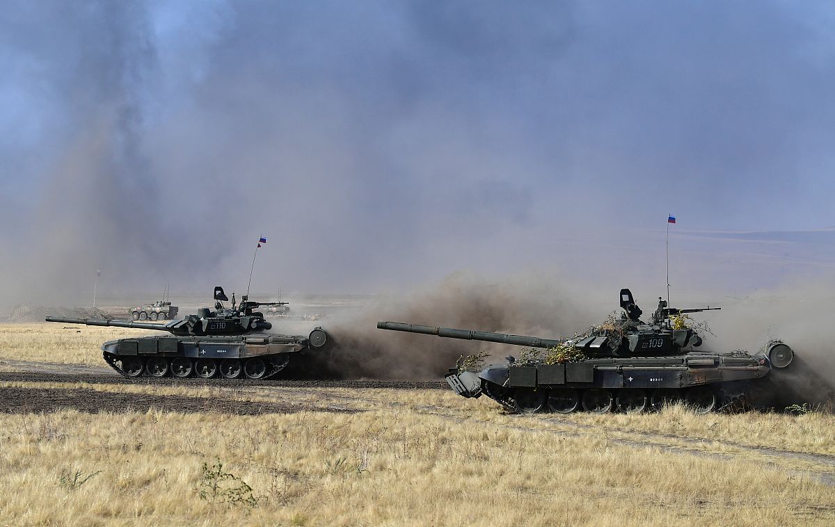 关于现代战争全球化的话200字