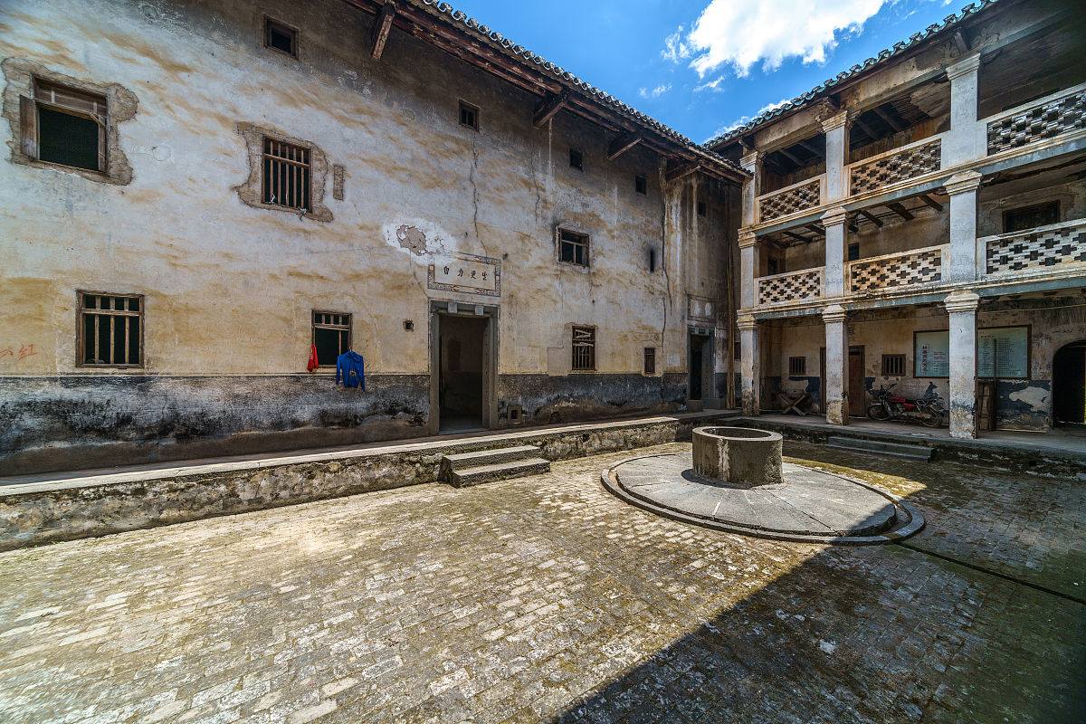 河源理工学校2022年招生简章 - 报考指南及专业介绍