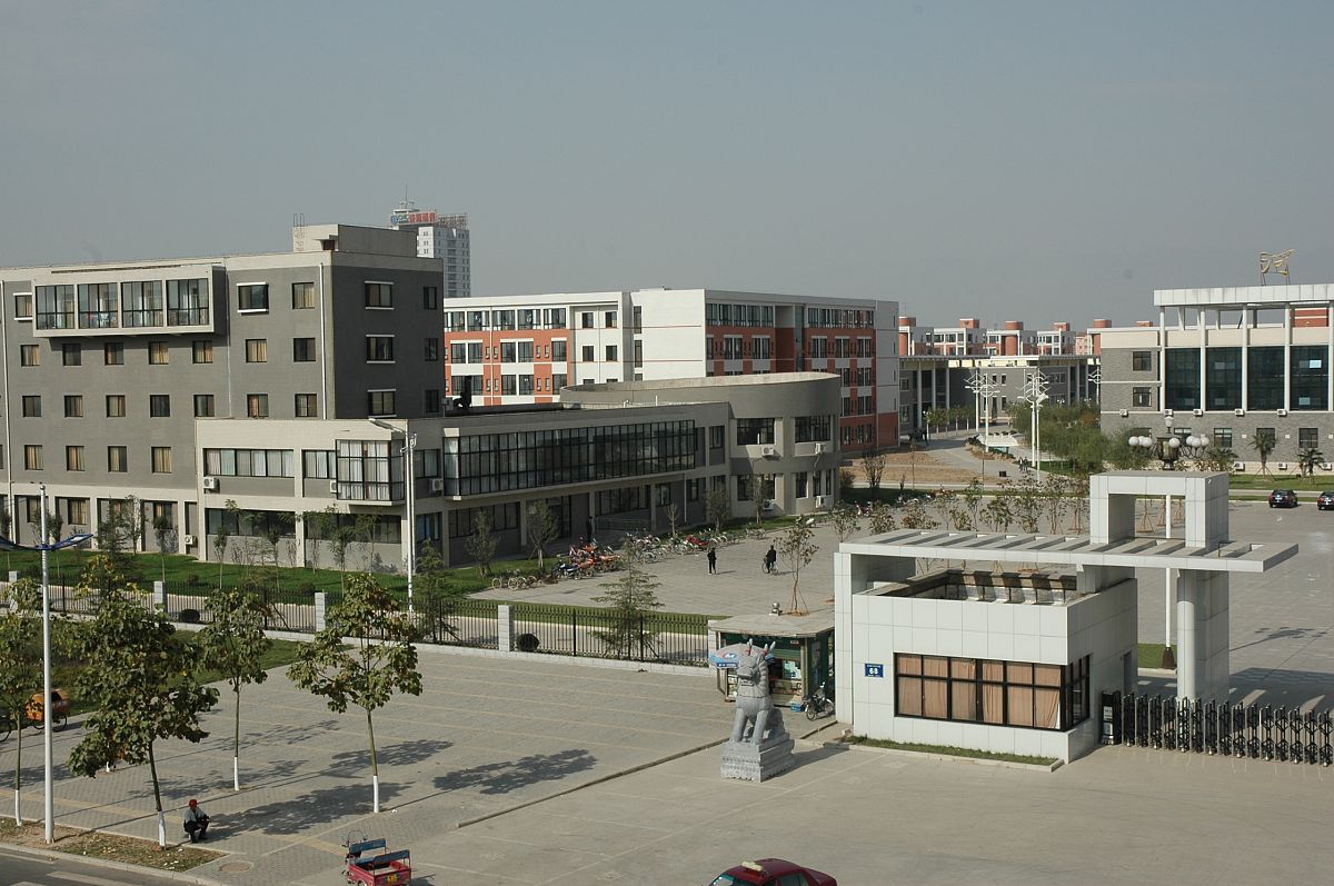 望城县职业中等专业学校2020招生简章