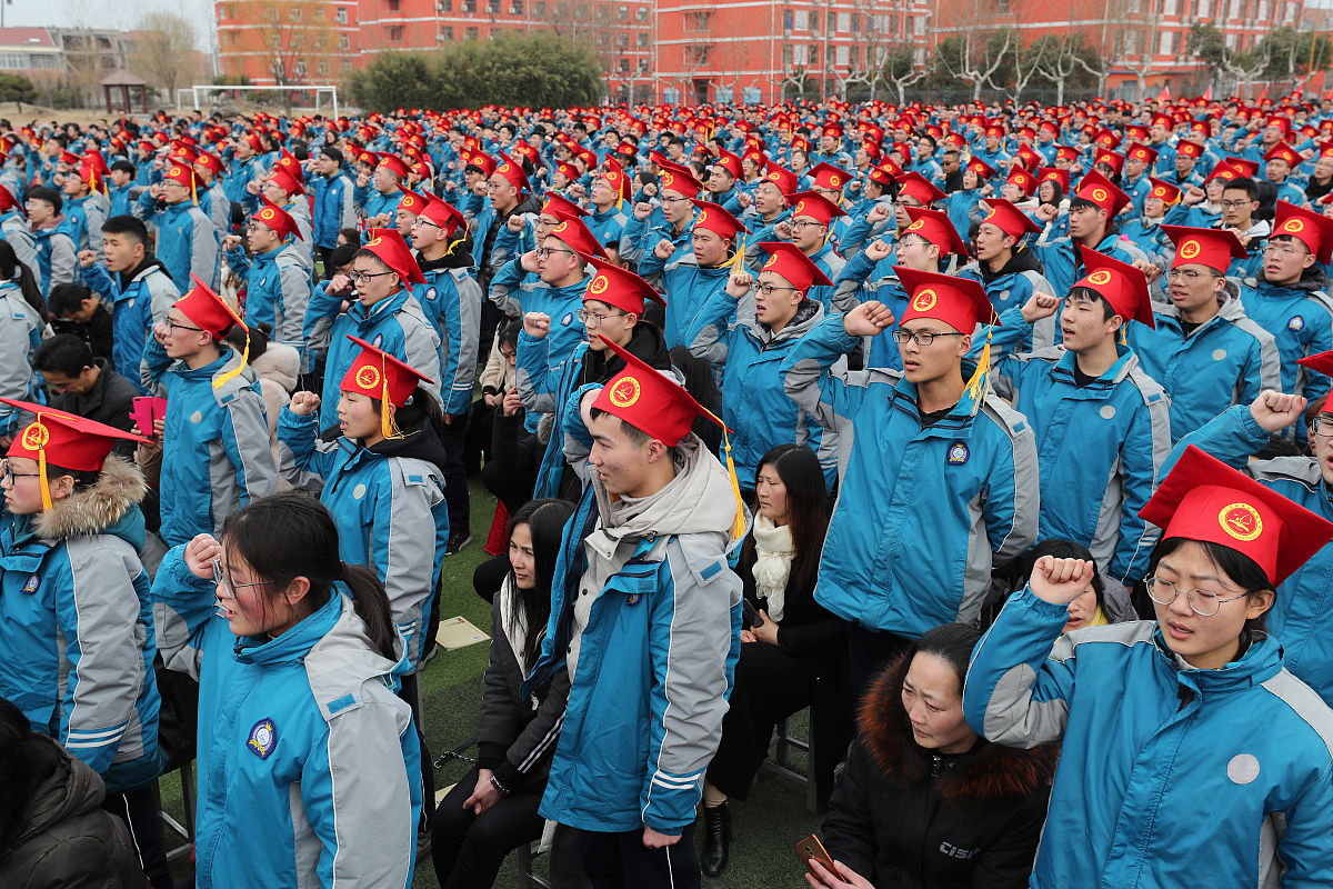 西安初中生考铁路学校好吗？优势、挑战及其他选择